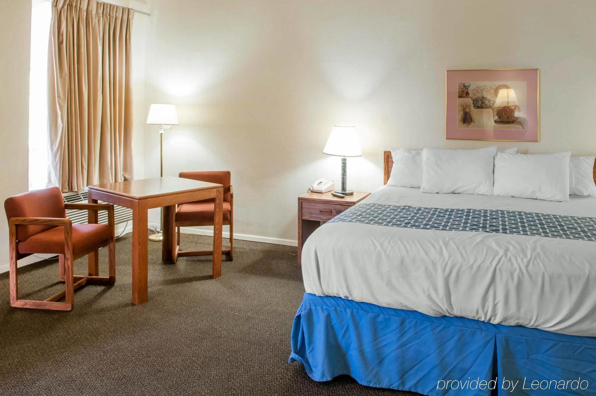Rodeway Inn Whites City ภายนอก รูปภาพ