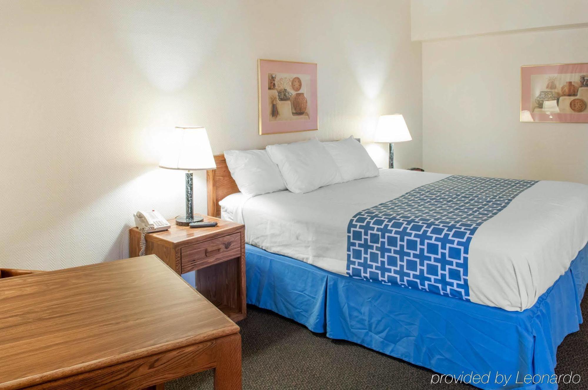 Rodeway Inn Whites City ภายนอก รูปภาพ