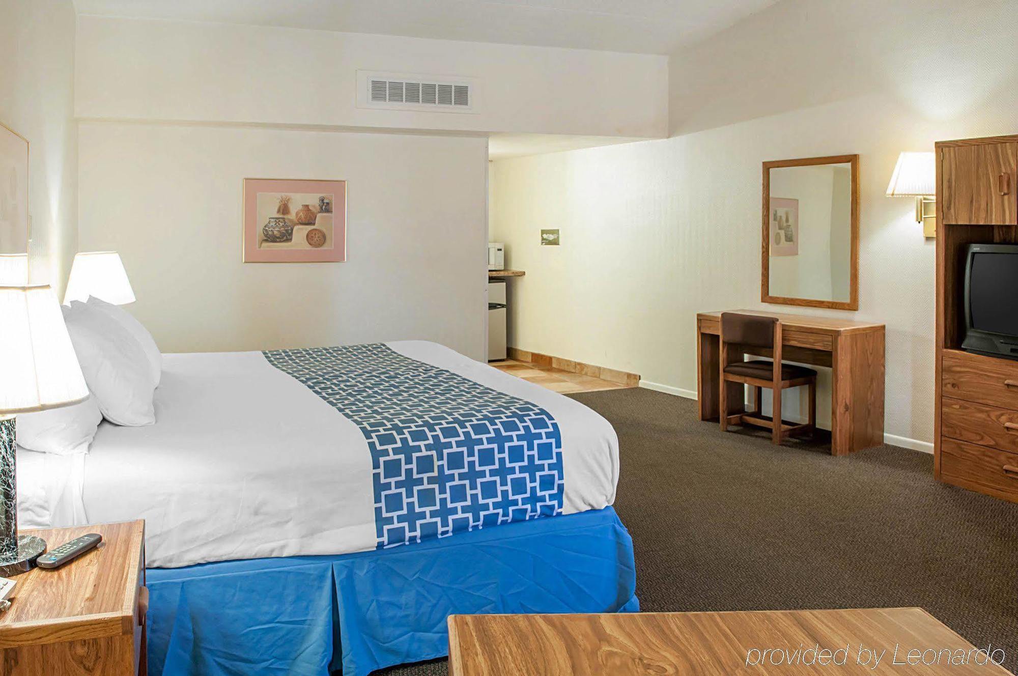 Rodeway Inn Whites City ภายนอก รูปภาพ