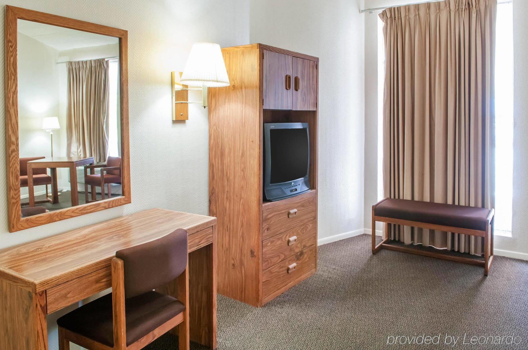 Rodeway Inn Whites City ภายนอก รูปภาพ
